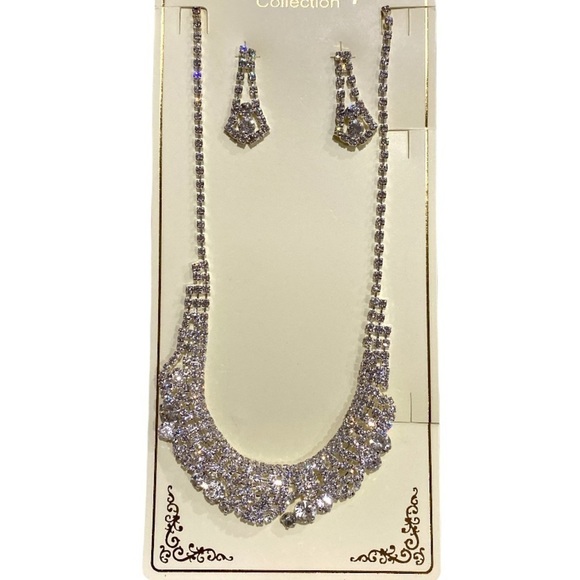 SILVER Rhinestone Necklace Set - Picture 1 of 1